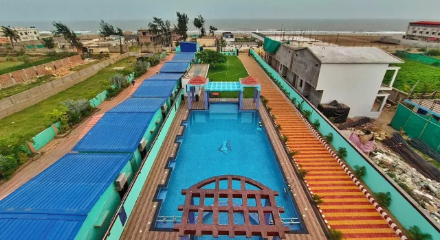 The Triton Beach Resort, Book Ferieresort Hoteller i Mandarmani med pool, Swimmingpool