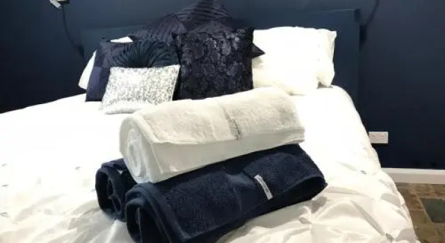 Adagio In Auburn, Book Hotel Auburn 