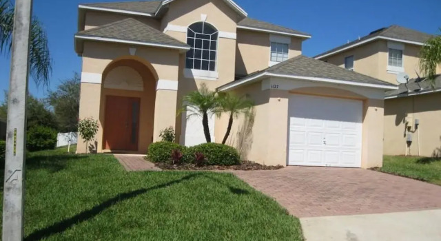 Gorgeous Home Close to Theme Parks, Забронировать Дом для отпуска Отели Lakeland - Winter Haven с парковкой, Парковка