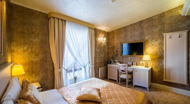Отель и ресторан IMPERIAL (бывший Ramada), Забронировать Отель Отели Вильнюса с завтраком, рядом с Костел Святой Анны, Завтраки
