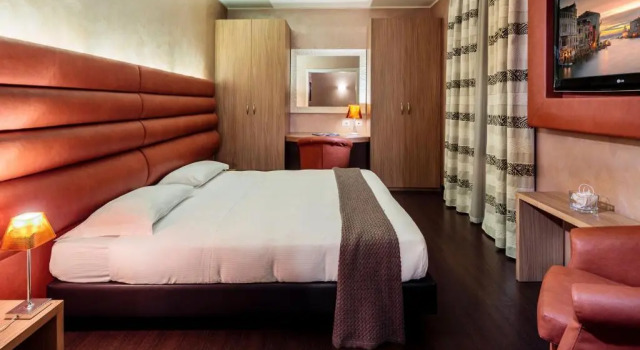 Семейный номер Standard Base Hotel