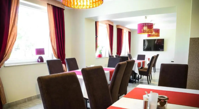 Kompleks Hotelarski Zgoda, Prenota Hotel  
