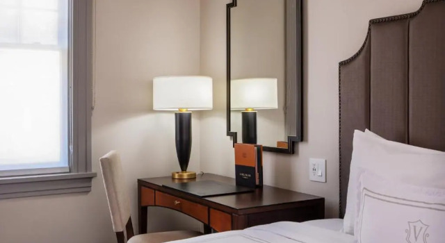 Номер Standard The Virginian Lynchburg, Curio Collection By Hilton