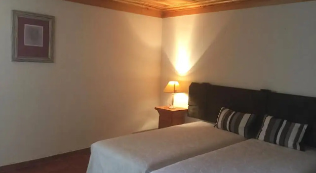 Hotel Rural Quinta do Juncal, Rezervați Hotel Hoteluri în Peniche cu parcare, Parcare
