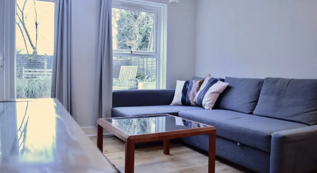 2 Bedroom Garden Flat Lower Holloway, Забронировать Отель Отели Англии 3 звезды, 3*
