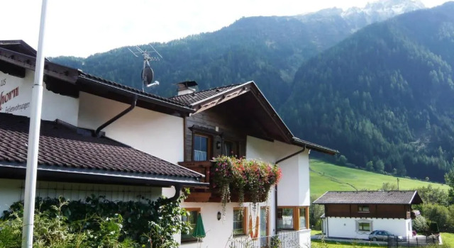 Апартаменты Ferienhaus Ahorn