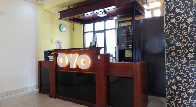 OYO 515 Oasis Hotel, Rezerwuj Hotel Manggar Sumatra