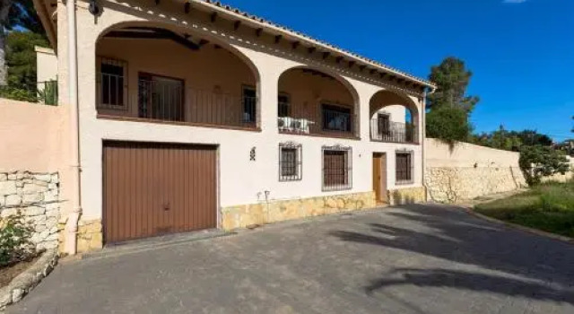 Villas Guzman - Fina, Book Hotel Moraira Costa Blanca