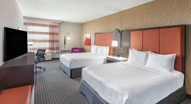 Четырёхместный номер Standard La Quinta by Wyndham Houston East at Sheldon Rd