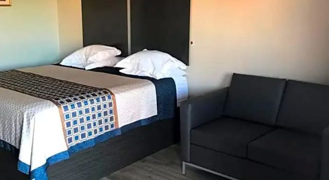 Двухместный люкс SouthTown S.A. Inn