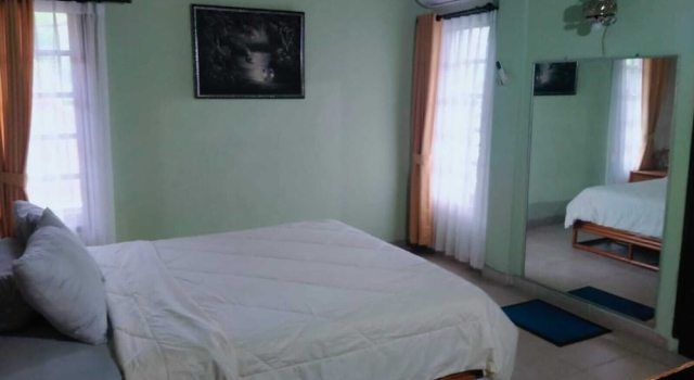 Widi House, Rezerwuj Dom wakacyjny Domki letniskowe w Benoa, Domek