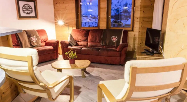 Bel Appartement Dans Chalet Traditionnel A Bonneval Sur Arc 84924, Забронировать Шале Бонневаль-сюр-Арк Maurienne Valley, рядом с Горнолыжный подъемник Валонне