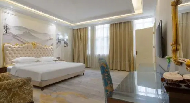 Люкс Deluxe Binhe  Hotspring  Holiday  Hotel