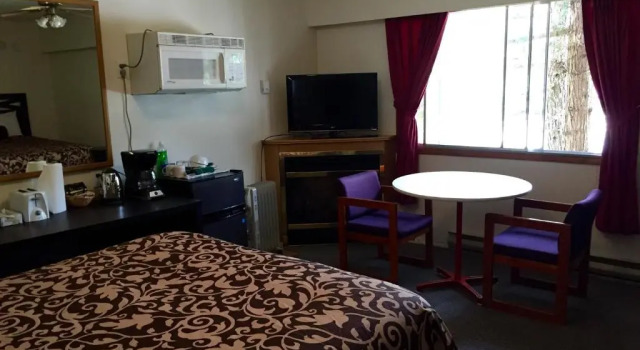 Номер Deluxe Copper River Motel