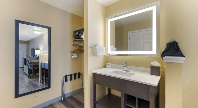 Двухместный полулюкс Best Western Fallon Inn & Suites