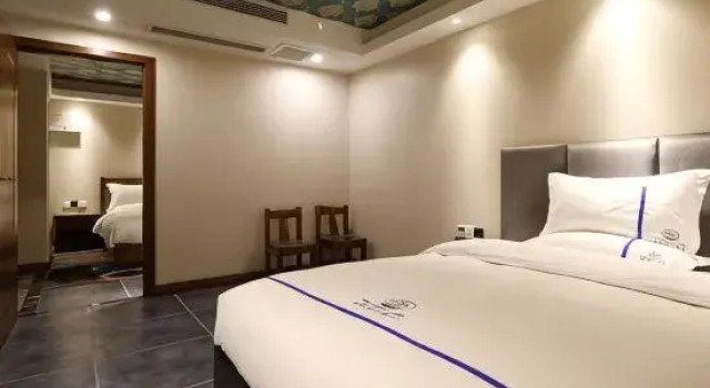 Люкс Chongqing Tianfei Art Hotel (Olympic Sports Center Yuanjiagang Subway Station)