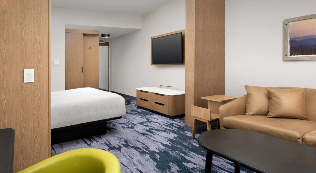 Четырёхместный люкс Fairfield Inn & Suites by Marriott Knoxville Lenoir City/I-75