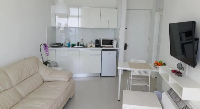 Colony Beach Apartment 705