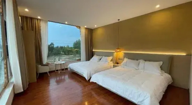 Люкс Heqing Gewu Homestay