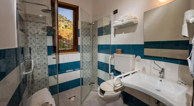 Трёхместный номер Classic Hotel Cala Marina