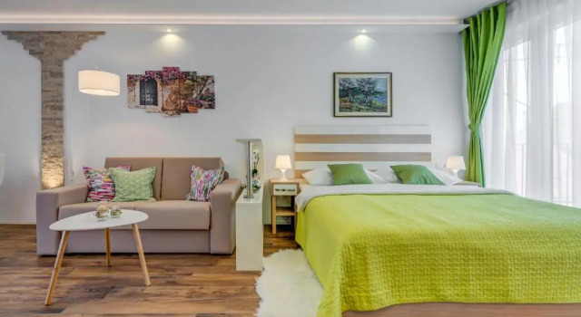 Room&studio Apartment Just Enjoy, Prenota Appartamento Splitska 