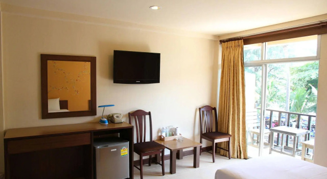Opal House Hotel & Restaurant
