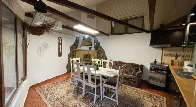 Ada-Ini House, Book Vacation Home Cottages in Craiova, Cottage