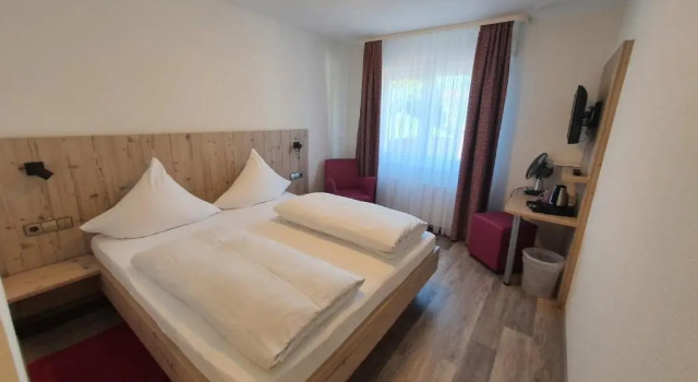 Одноместный номер Standard Hotel Neuenburger Hof