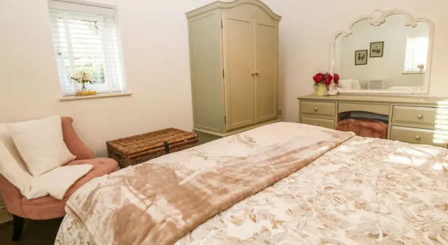 Brook Cottage, Book Vacation Home Beaumaris Anglesey, near Castell Aberlleiniog