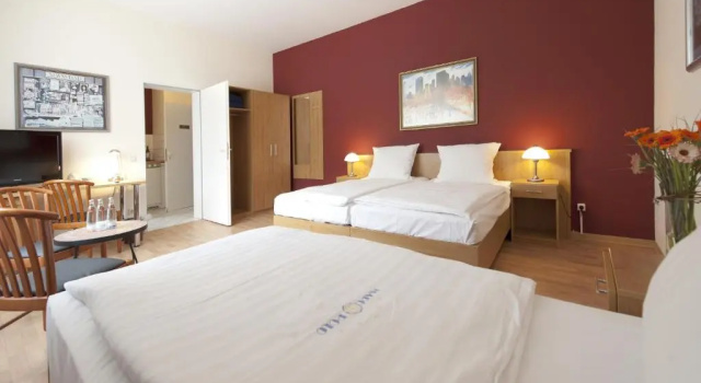 Трёхместный номер Standard Hotel Marco Polo
