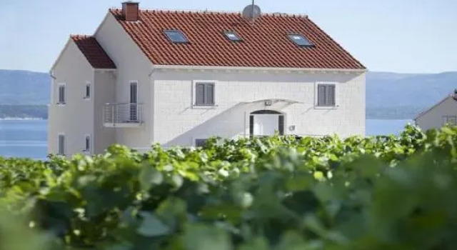 Apartments Lovely Croatia, Prenota Appartamento Bol 