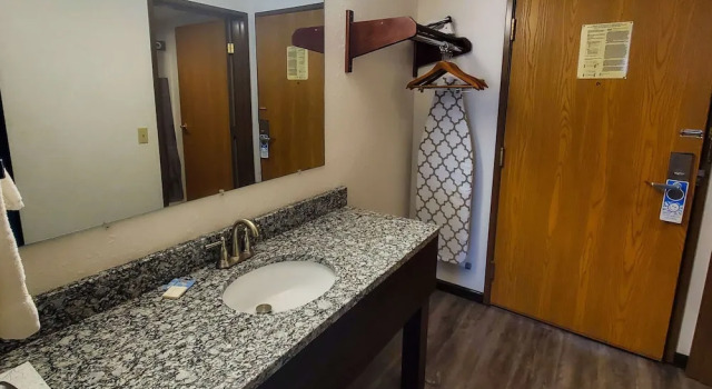 Standard Doppel Suite Jasper Ridge Inn Ishpeming
