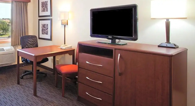 Номер Deluxe AmericInn by Wyndham Fargo West Acres
