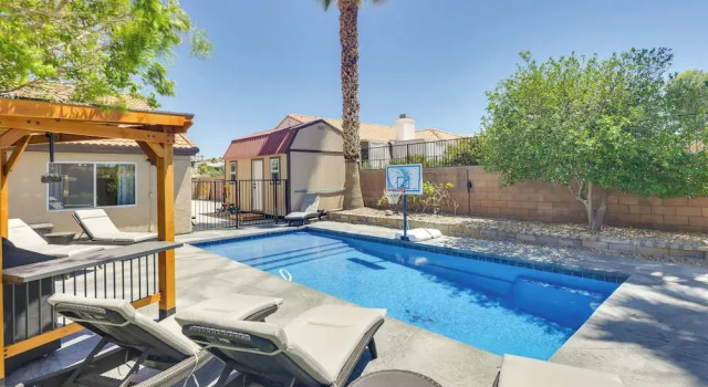Коттедж Lovely Bullhead City Retreat w/ Patio & Grill!