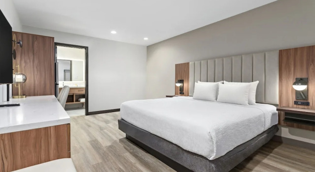 Standardowy dwuosobowy pokój Best Western Jefferson Inn