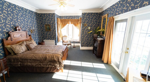 Номер Standard с балконом The Maple Inn