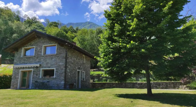 Casa il Tiglio affacciata sul lago di Como