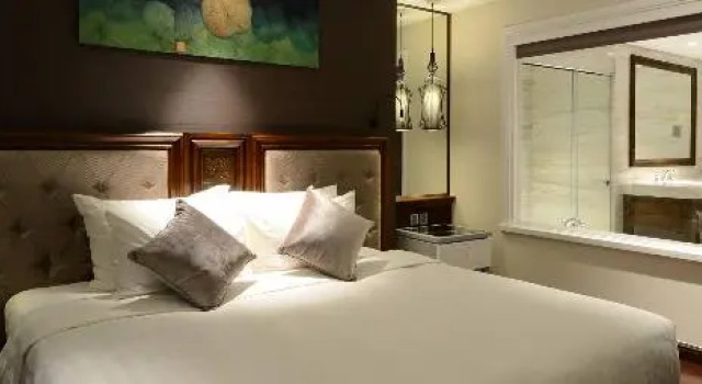 Одноместный номер Deluxe с балконом The Chi Boutique Hotel