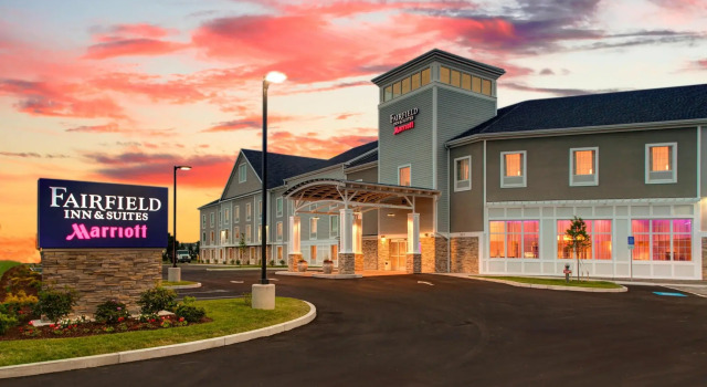 Fairfield Inn & Suites by Marriott Cape Cod Hyannis, Забронировать Отель Хайаннис Полуостров Кейп-Код