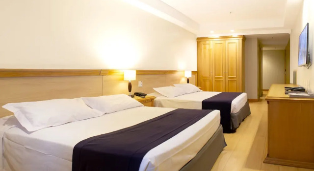 Четырёхместный номер Deluxe Mar Palace Copacabana Hotel