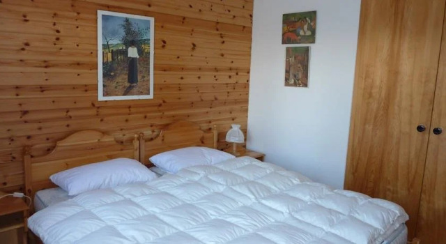 Chalet Mon Sabot, Book Chalet Sommerhuse i Chalais, Hytte