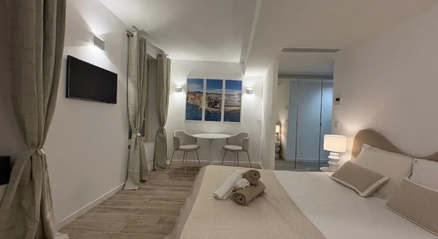 Charming Studio - AC- 2p-saint-tropez, Забронировать Апартаменты/квартира Апартаменты Сен-Тропе, рядом с Chapelle Ste-Anne, Апартаменты/квартира