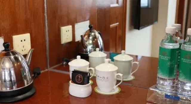 Люкс Guangzhou Aiqun Hotel
