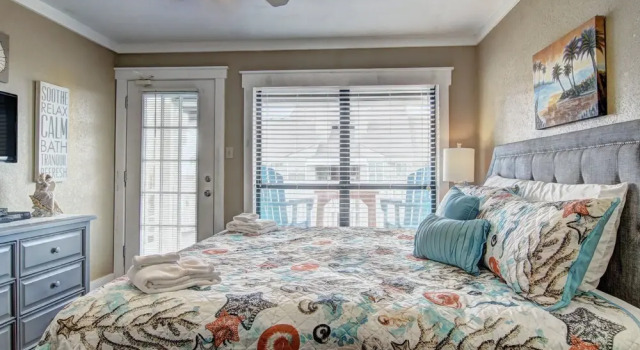 Fantasea Cove  Mibc212 1 Bedroom Condo by RedAwning, Boek Appartement Portland Houston