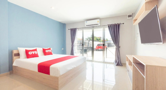 OYO 75383 Danthip Place
