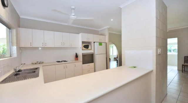 Seascape Holidays - 53 Reef Street, Prenota Casa vacanze Hotel a Queensland con parcheggio, Parcheggio