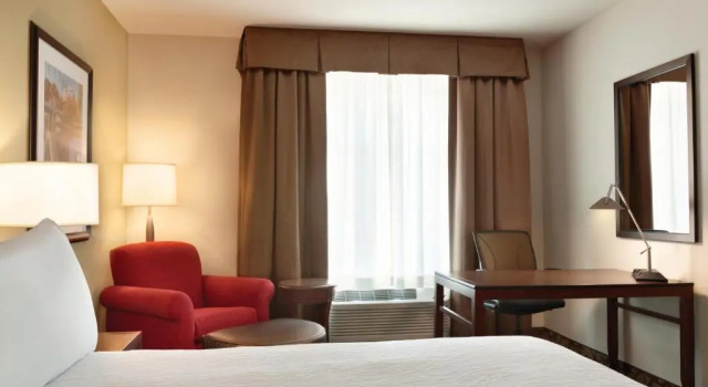 Двухместный номер Premium Hilton Garden Inn Boston Logan Airport