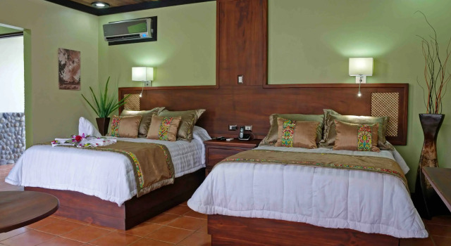 Volcano Lodge & Gardens, Varaa Hotelli Hotellit Alajuela uima-altaalla, Uima-allas