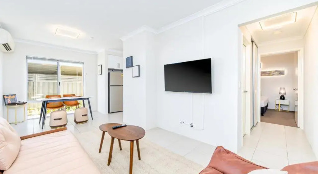 Апартаменты Swan Valley Serviced Apartments