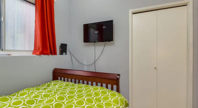 Апартаменты 4 Bedroom Suite in Calgary